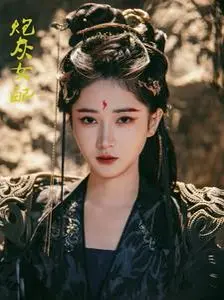 《炮灰女配》：穿越逆袭！当平凡少女遇上霸道总裁，爱情与权谋的精彩碰撞